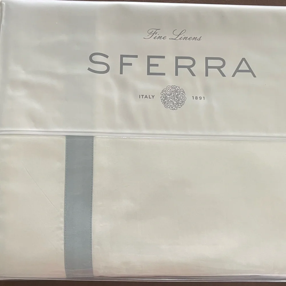 SFERRA Estate White/Poolside Twin Flat Sheet with Blue Trim New In Package